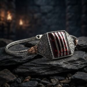 Kehribar Üzerine Gümüş Yarma İşlemeli Gravürlü Erkek Bileklik