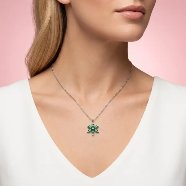 Yeşil Lotus Çiçeği Gümüş Kolye Modeli